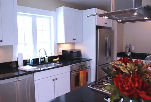 $4,300 | 26 North Main Street, Unit 2, Mont Vernon, NH 03057