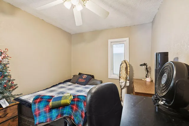 $225,000 | 1241 Barclay Street, St. Paul, MN 55106