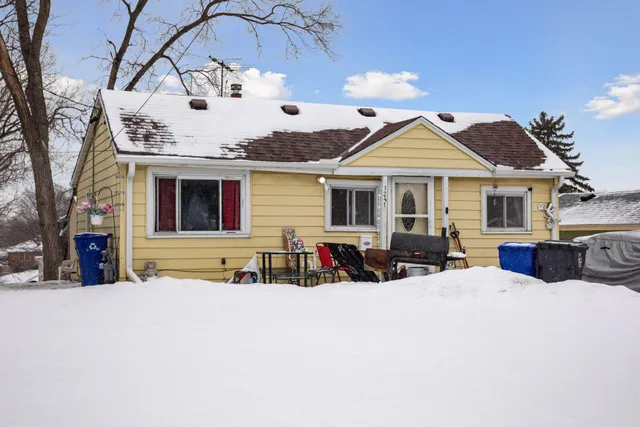 $225,000 | 1241 Barclay Street, St. Paul, MN 55106