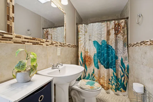 $225,000 | 1241 Barclay Street, St. Paul, MN 55106