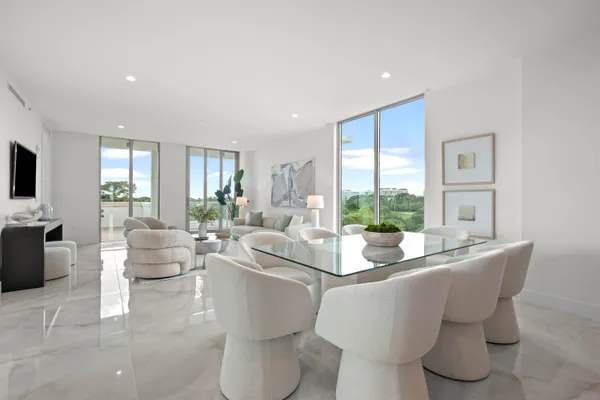 $25,000 | 475 East Royal Palm Road, Unit 506, Boca Raton, FL 33432