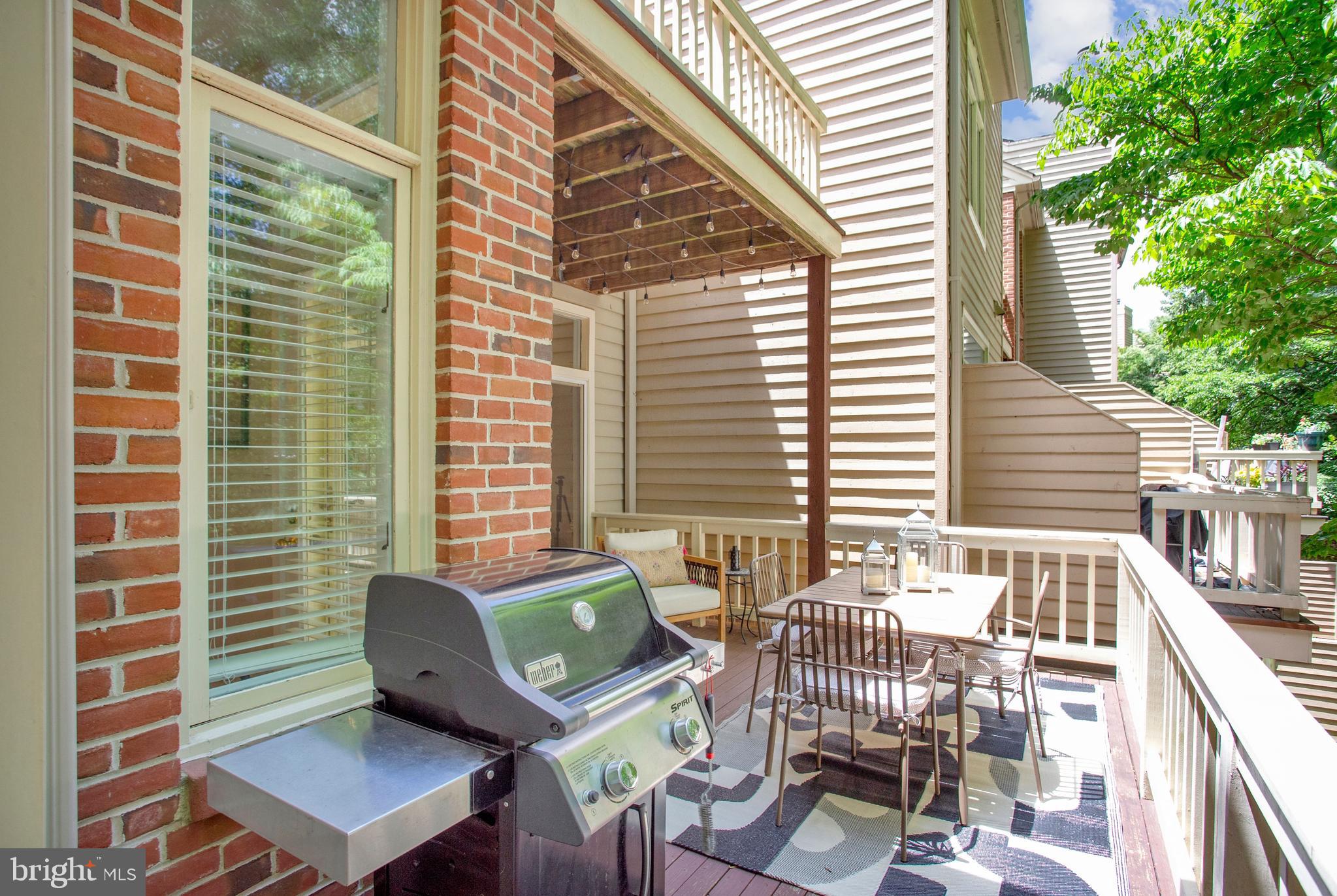 11540 Hemingway Drive Reston, VA 20194 - Photo 17 of 35 ML - Deck