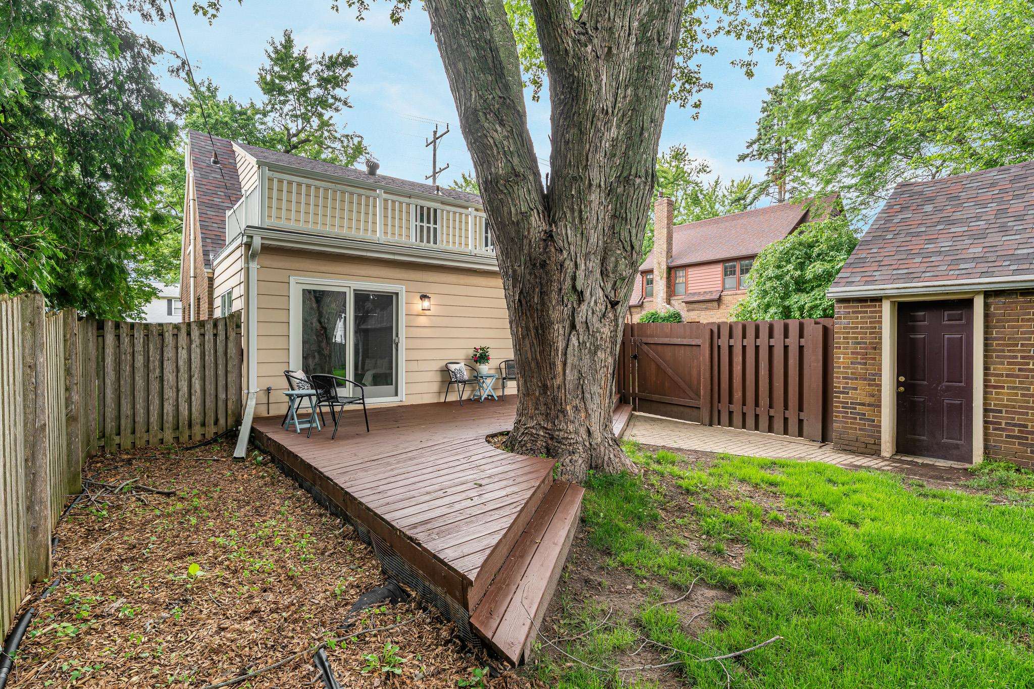 1704 North Erb Street Appleton, WI 54911 - Photo 32 of 41