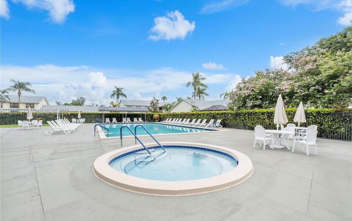 23304 Southwest 58th Avenue, Unit B Boca Raton, FL 33428 - Photo 29 of 32