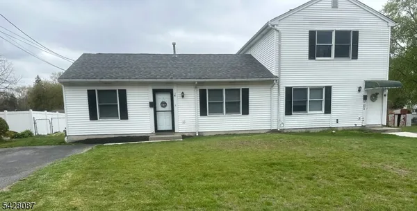 $2,400 | 13 Dupont Avenue, Wanaque, NJ 07420