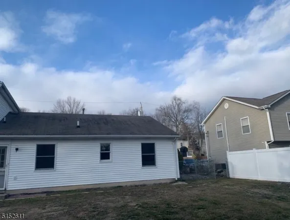 $2,400 | 13 Dupont Avenue, Wanaque, NJ 07420