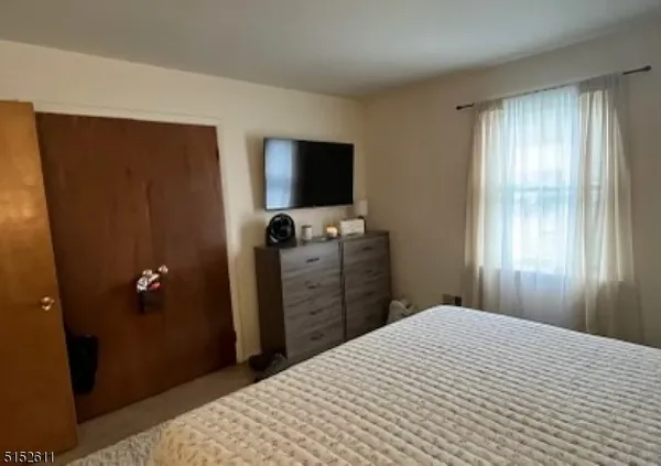 $2,400 | 13 Dupont Avenue, Wanaque, NJ 07420