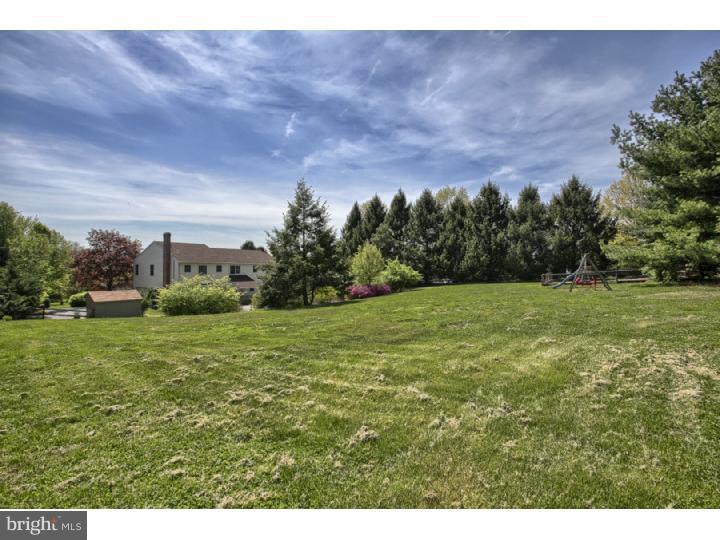 551 Gaul Road Sinking Spring, PA 19608 - Photo 4 of 25