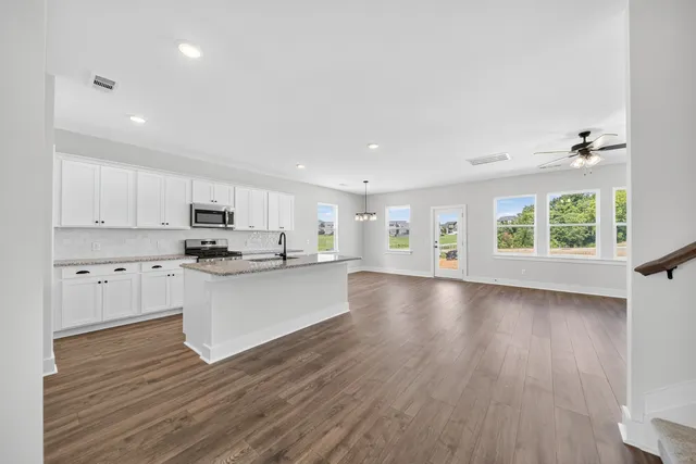 $489,990 | 3911 Trinity Woods Road, Columbia, TN 38401