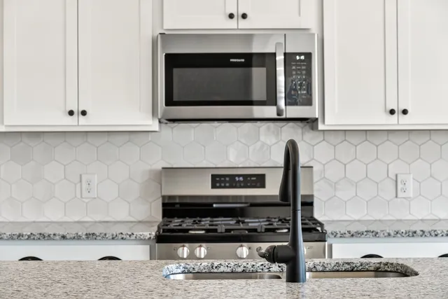 $489,990 | 3911 Trinity Woods Road, Columbia, TN 38401