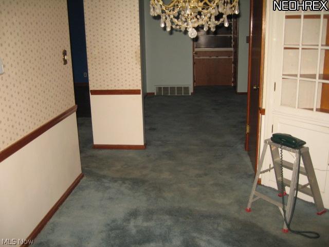 11704 Chester Road Garfield Heights, OH 44125 - Photo 5 of 14 Gallery Image 5