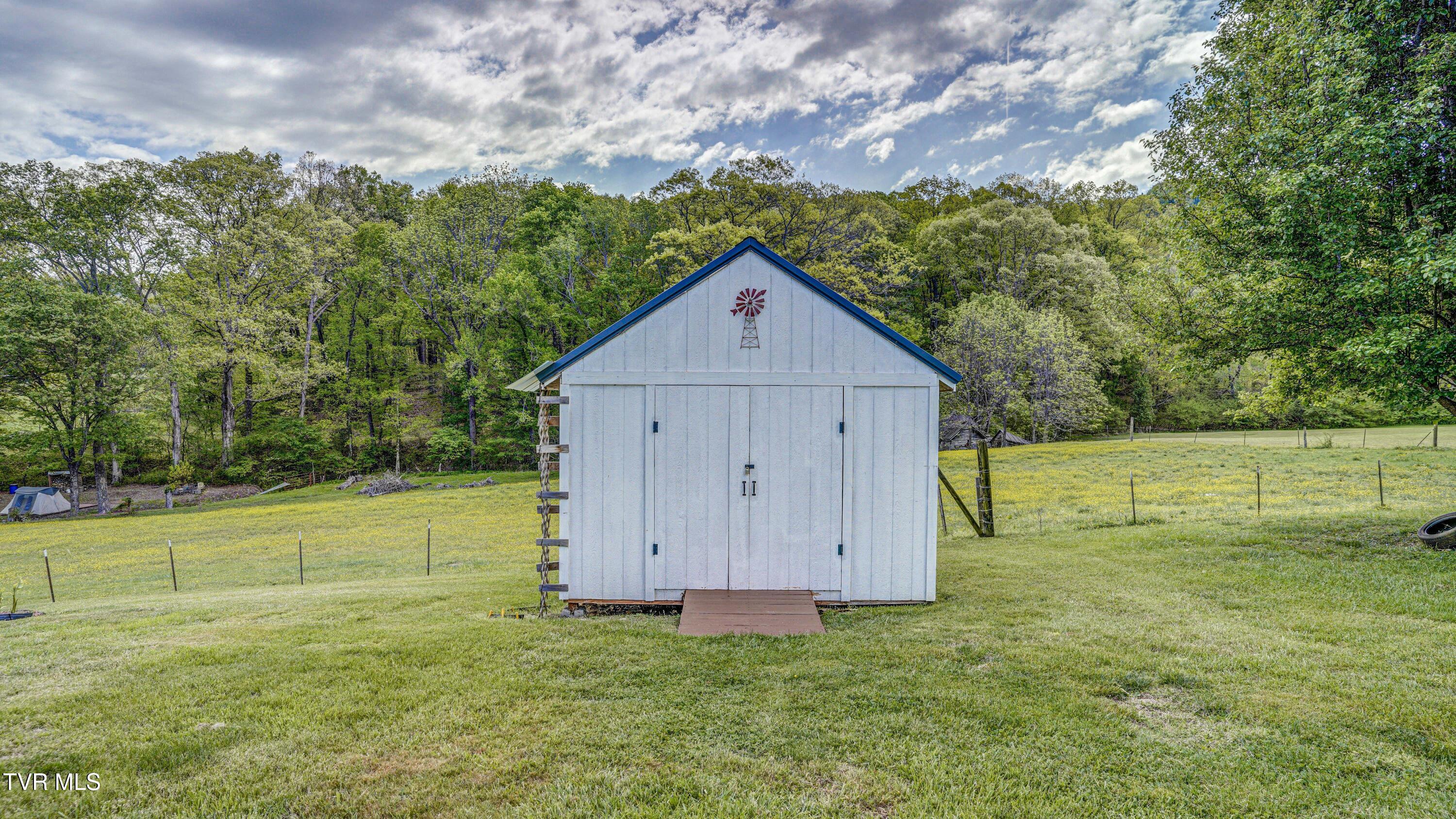 2545 Siam Road Elizabethton, TN 37643 - Photo 11 of 62 _DSC4889_90_91_92_93