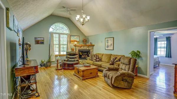 $346,500 | 2545 Siam Road, Elizabethton, TN 37643