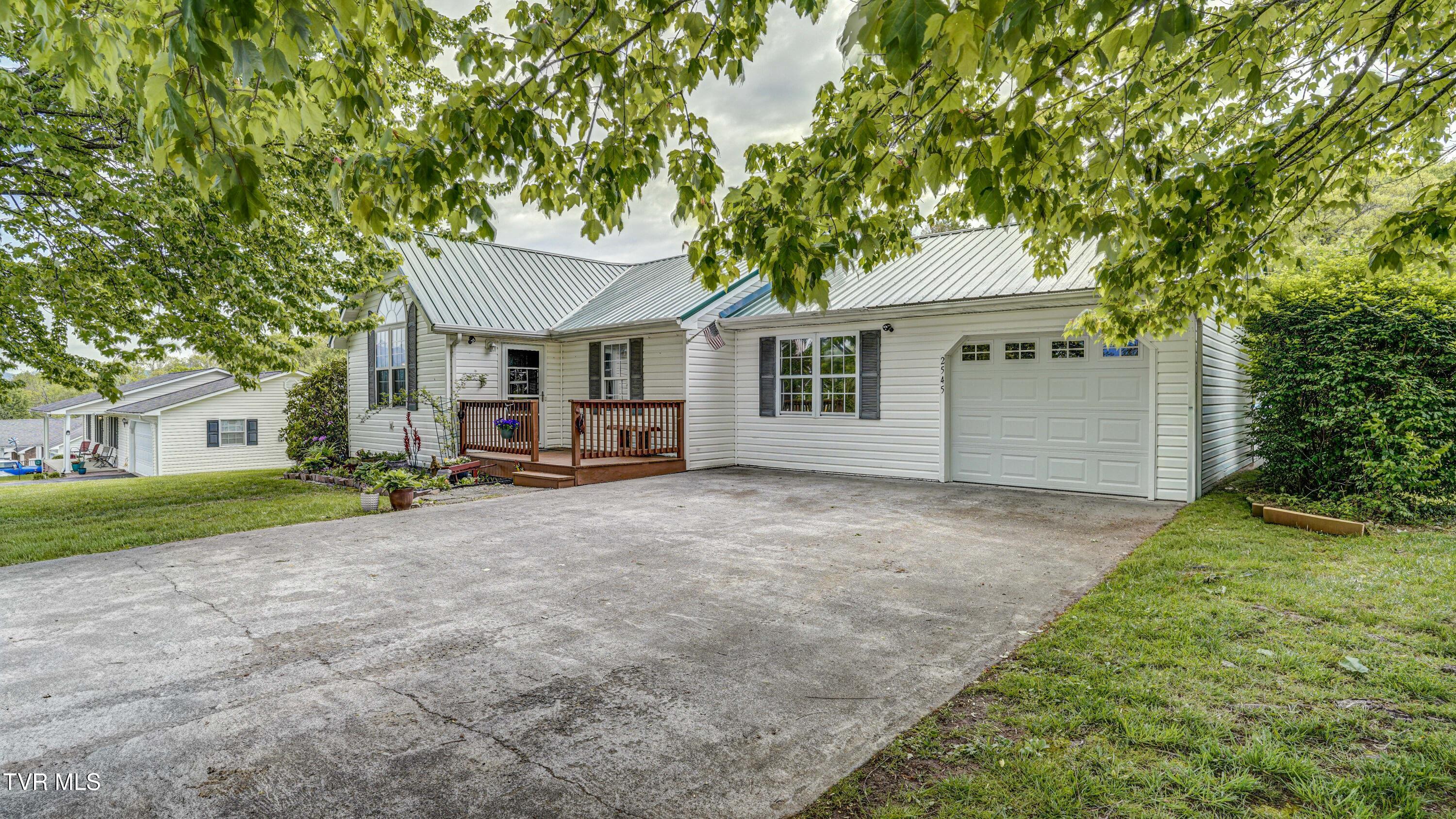 2545 Siam Road Elizabethton, TN 37643 - Photo 4 of 62 _DSC4854_5_6_7_8