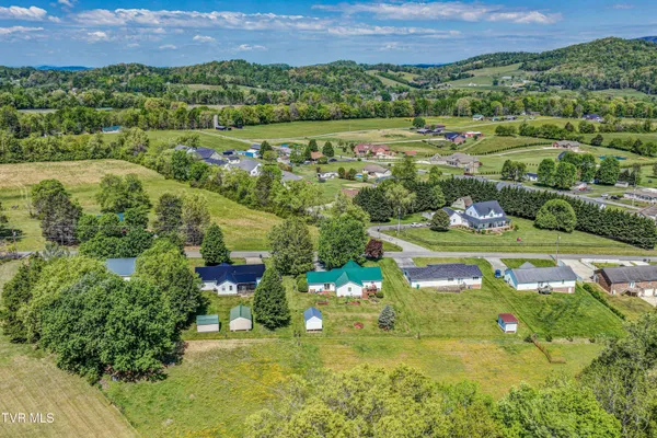 $346,500 | 2545 Siam Road, Elizabethton, TN 37643