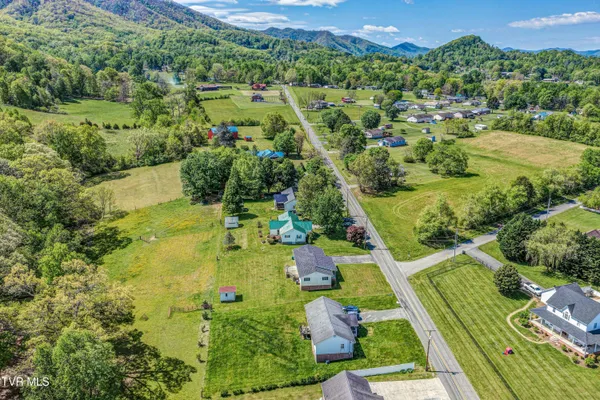 $346,500 | 2545 Siam Road, Elizabethton, TN 37643