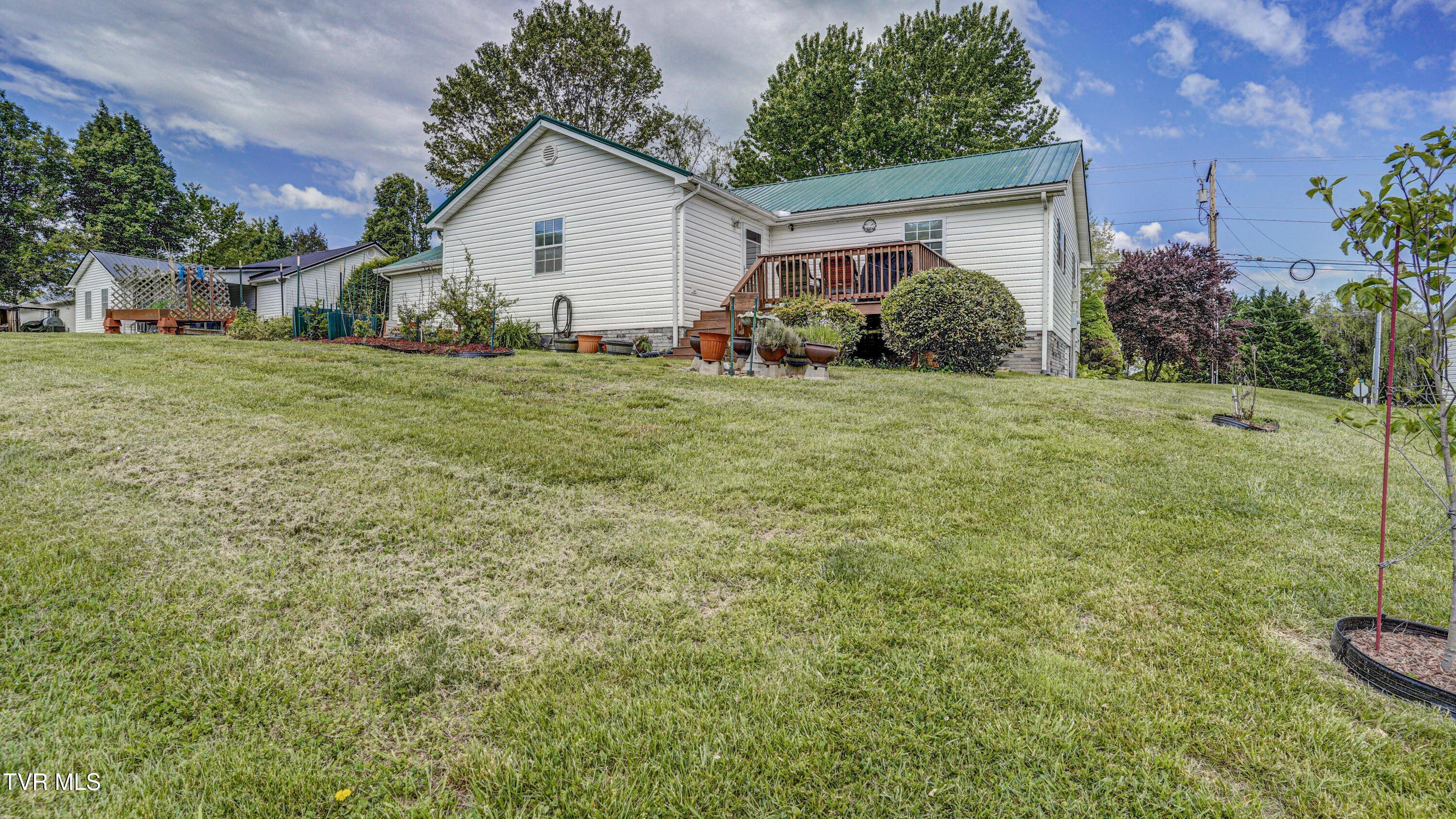 2545 Siam Road Elizabethton, TN 37643 - Photo 7 of 62 _DSC4869_70_71_72_73