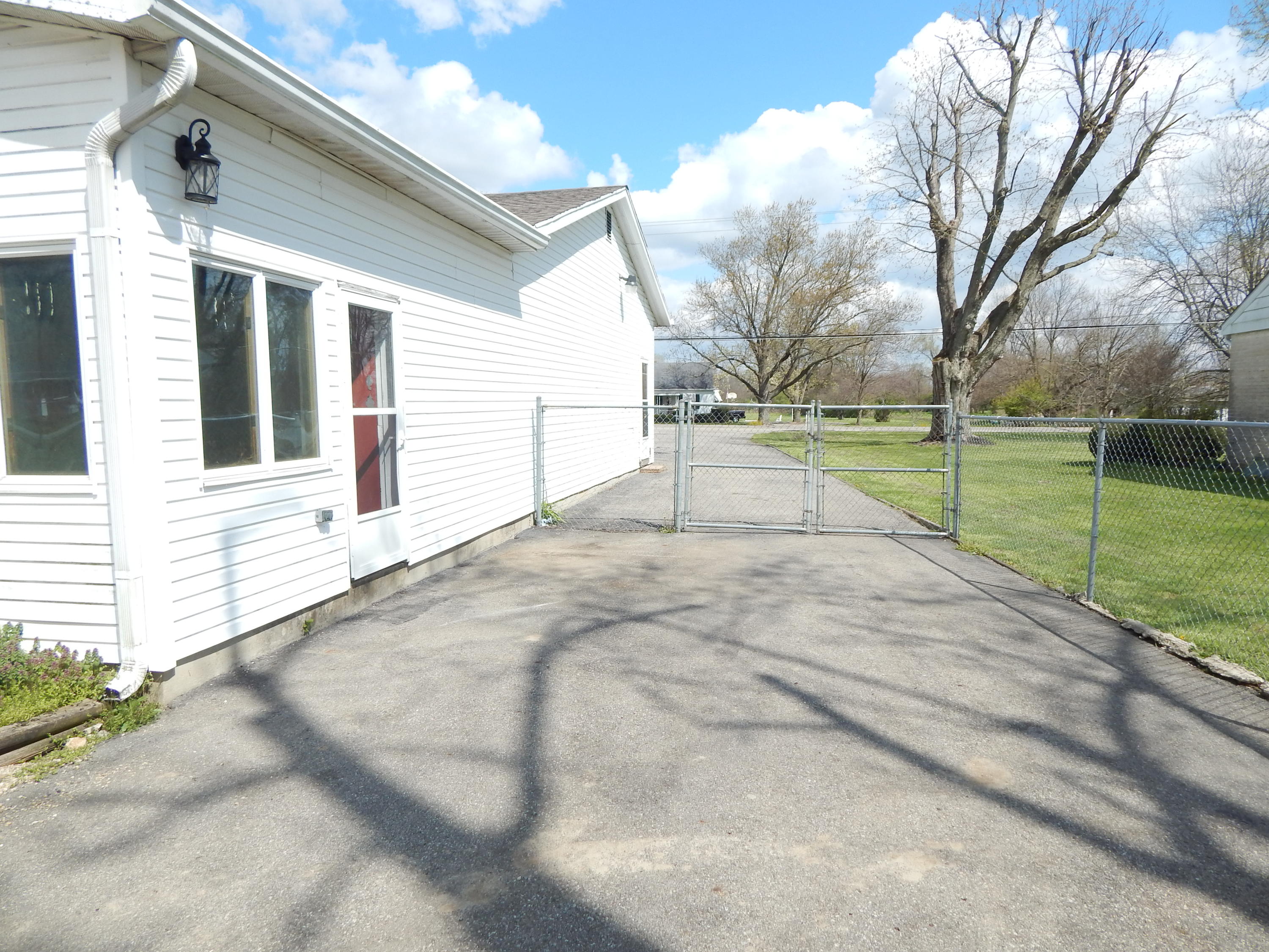 3315 Upper Valley Springfield, OH 45504 - Photo 20 of 41