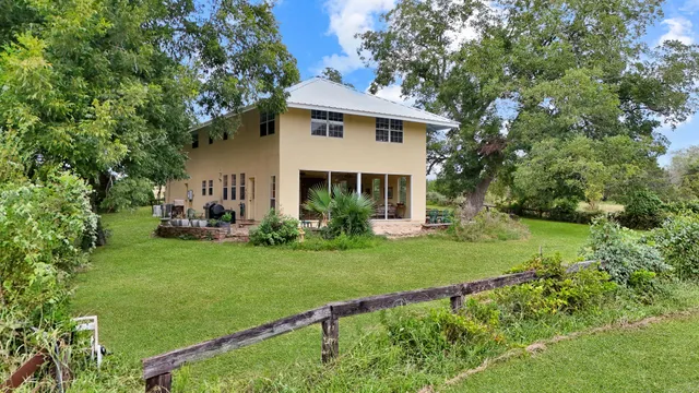 $1,500,000 | 144 Century Lane, Bellville, TX 77418