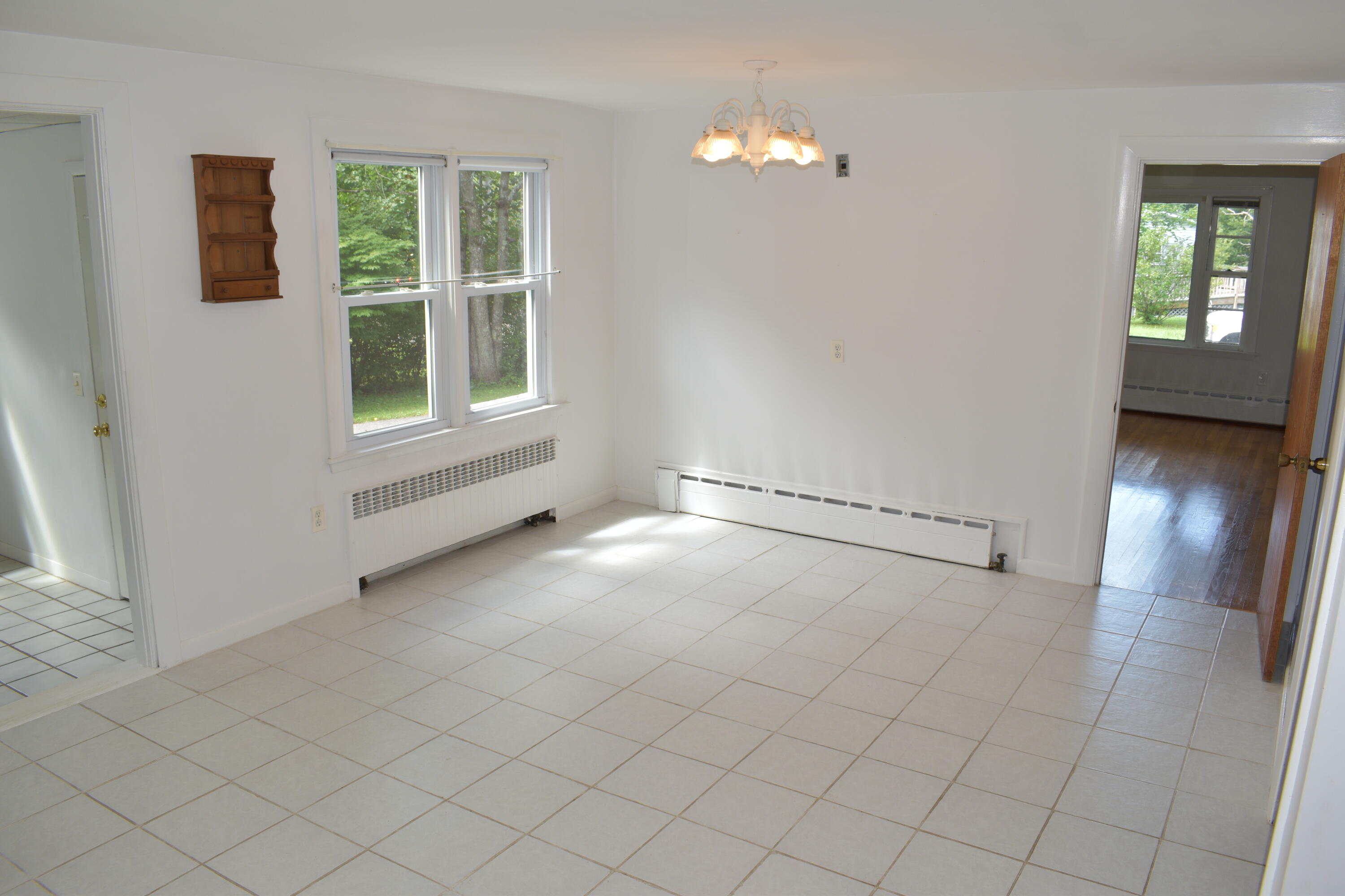 82 Farnham Street Portland, ME 04103 - Photo 15 of 25 MOB_2311