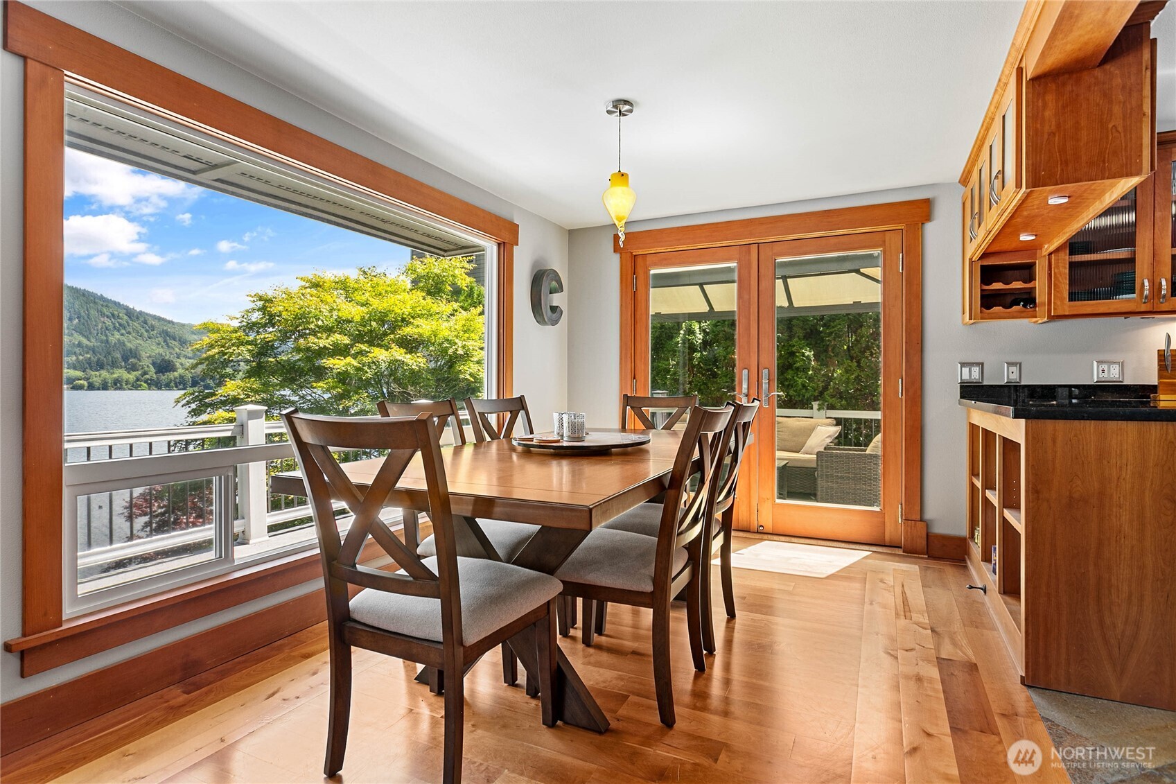 482 West Lake Samish Drive Bellingham, WA 98229 - Photo 7 of 40