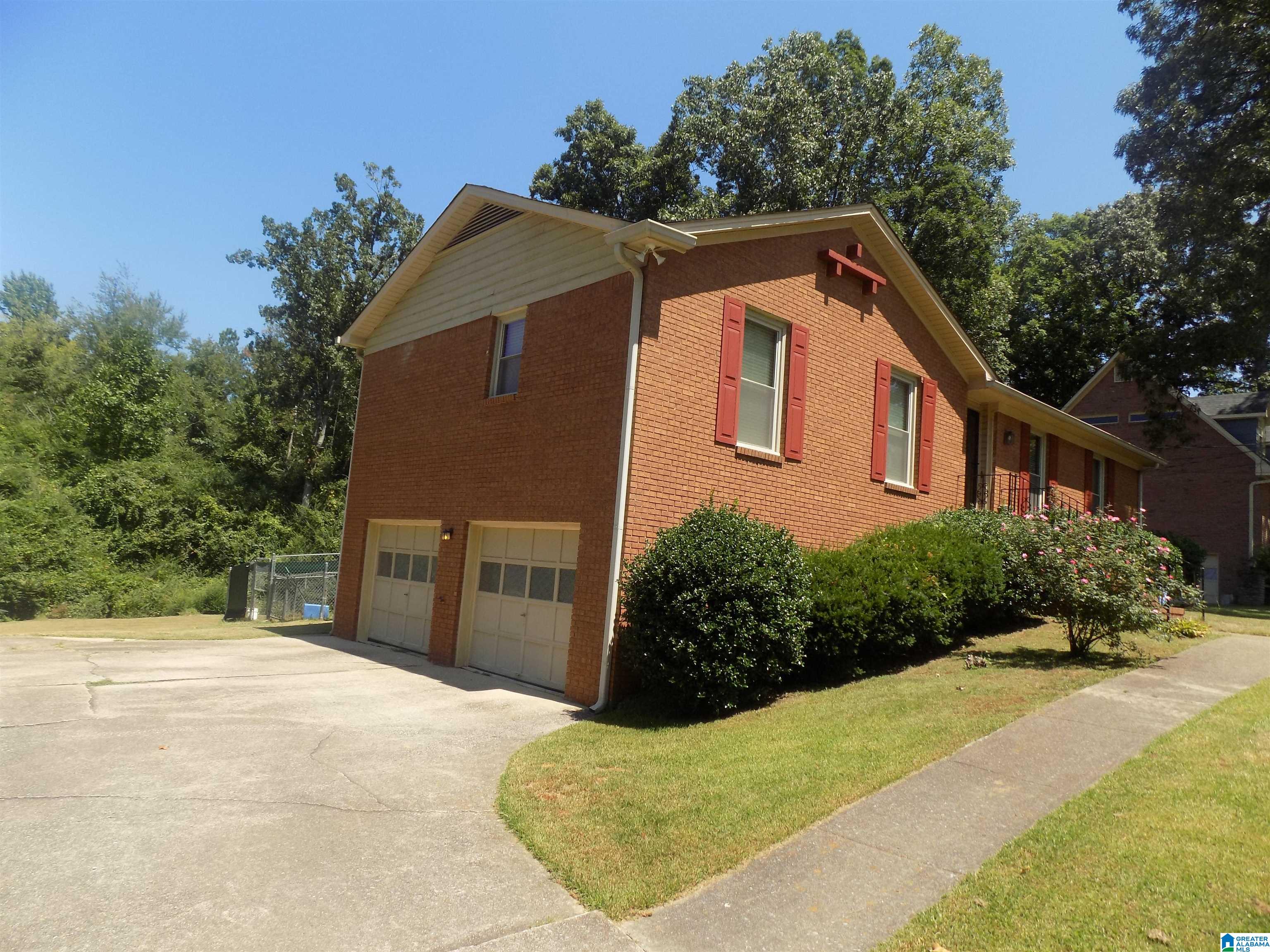 350 11th Place Pleasant Grove, AL 35127 - Photo 3 of 26