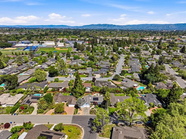 $3,500,000 | 18813 Westview Drive, Saratoga, CA 95070