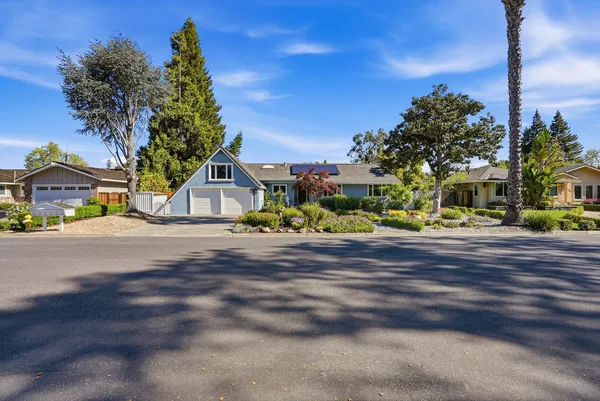 $3,500,000 | 18813 Westview Drive, Saratoga, CA 95070
