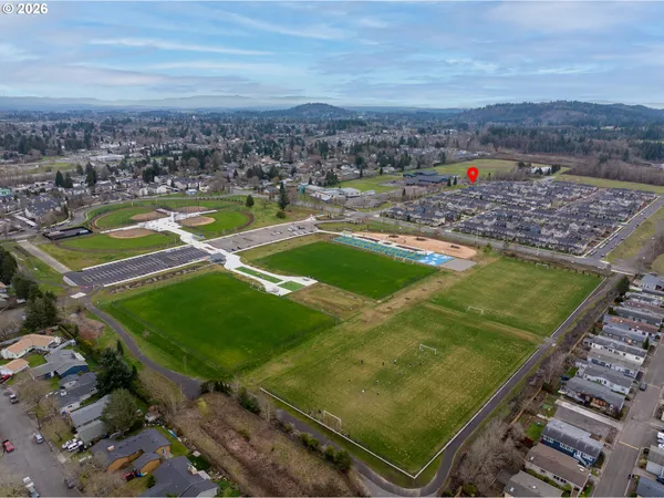 a view of a tennis court
