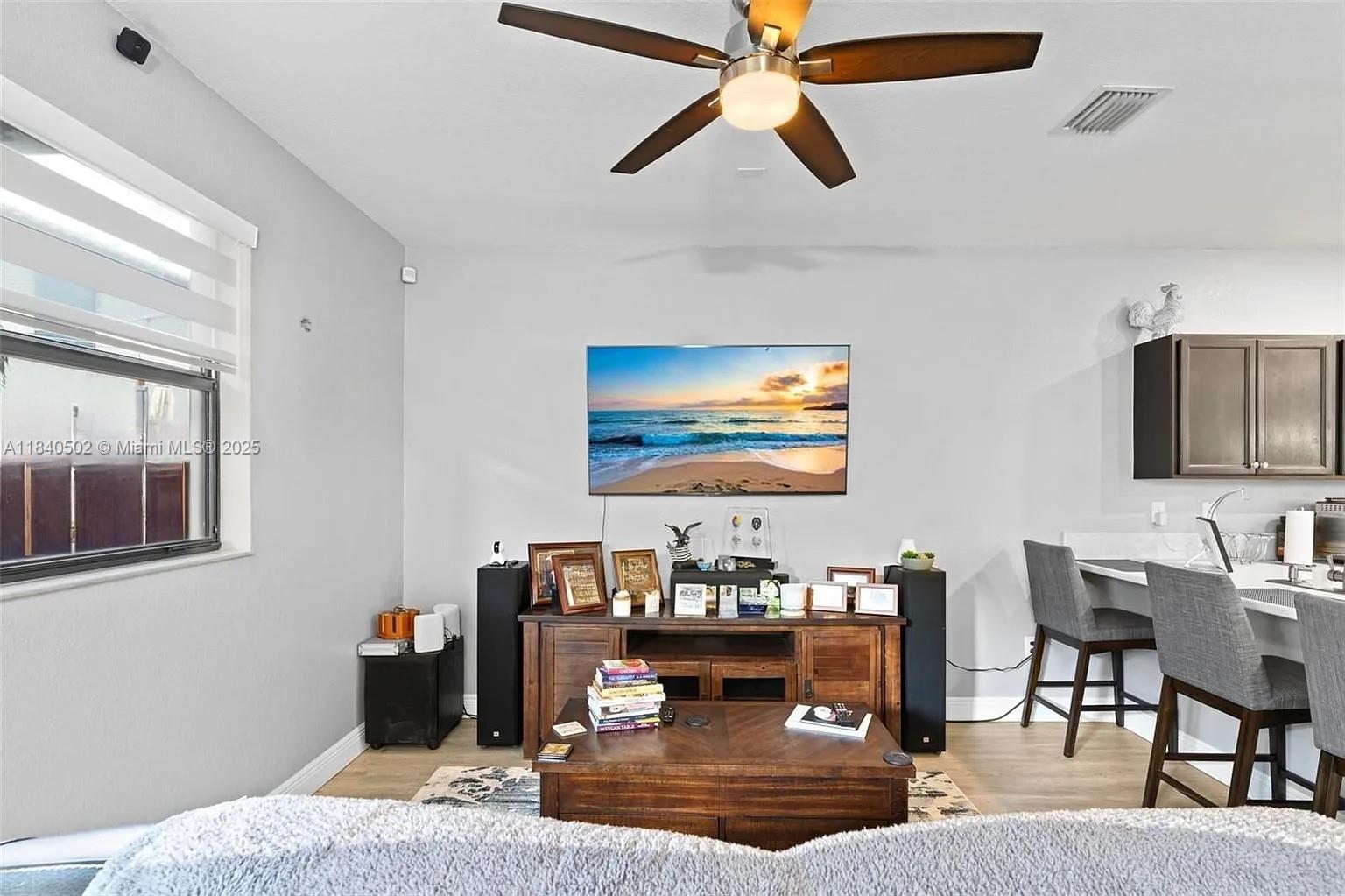 11460 Southwest 252nd Street Homestead, FL 33032 - Photo 11 of 31 Gallery Image 11
