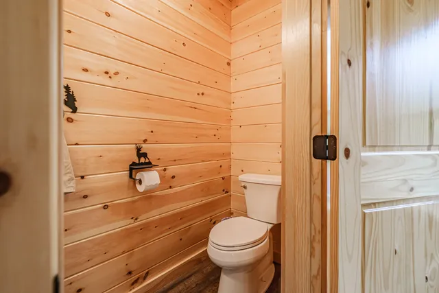 $579,000 | 1 Mountain View Lane, Shirley, ME 04485