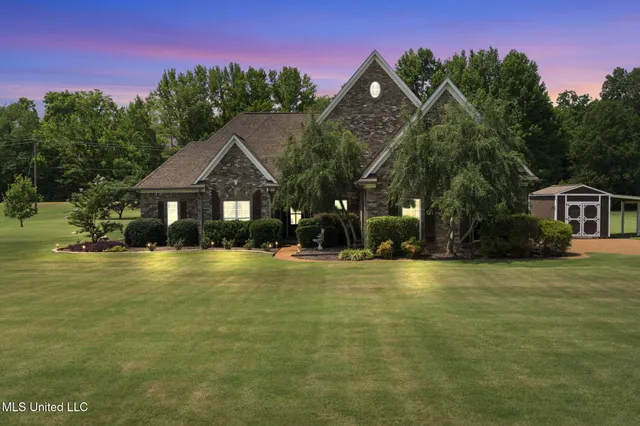 $472,000 | 10080 Green Forest Drive, Hernando, MS 38632