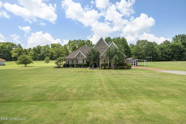 $472,000 | 10080 Green Forest Drive, Hernando, MS 38632