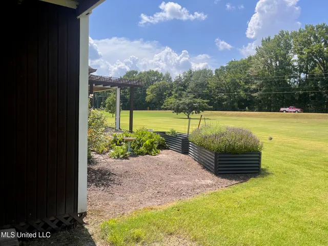 $472,000 | 10080 Green Forest Drive, Hernando, MS 38632