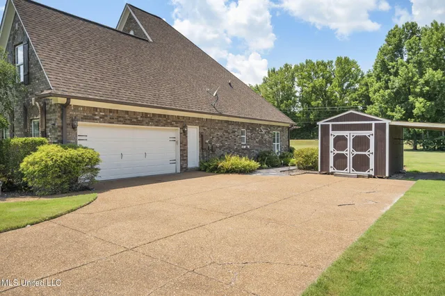 $472,000 | 10080 Green Forest Drive, Hernando, MS 38632