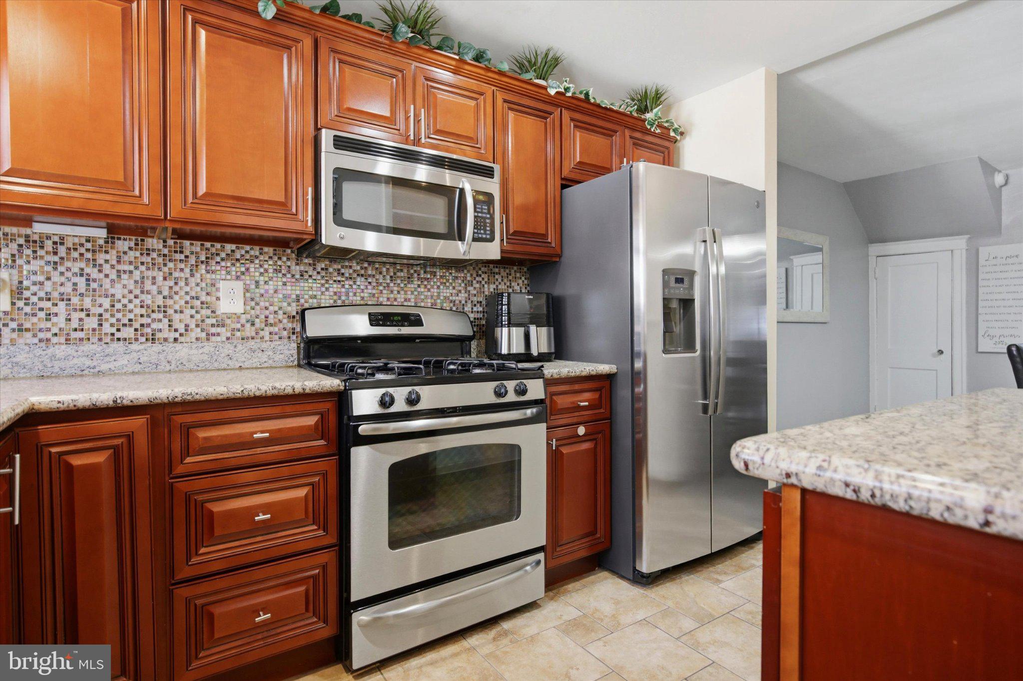7450 Beverly Road Philadelphia, PA 19138 - Photo 12 of 29