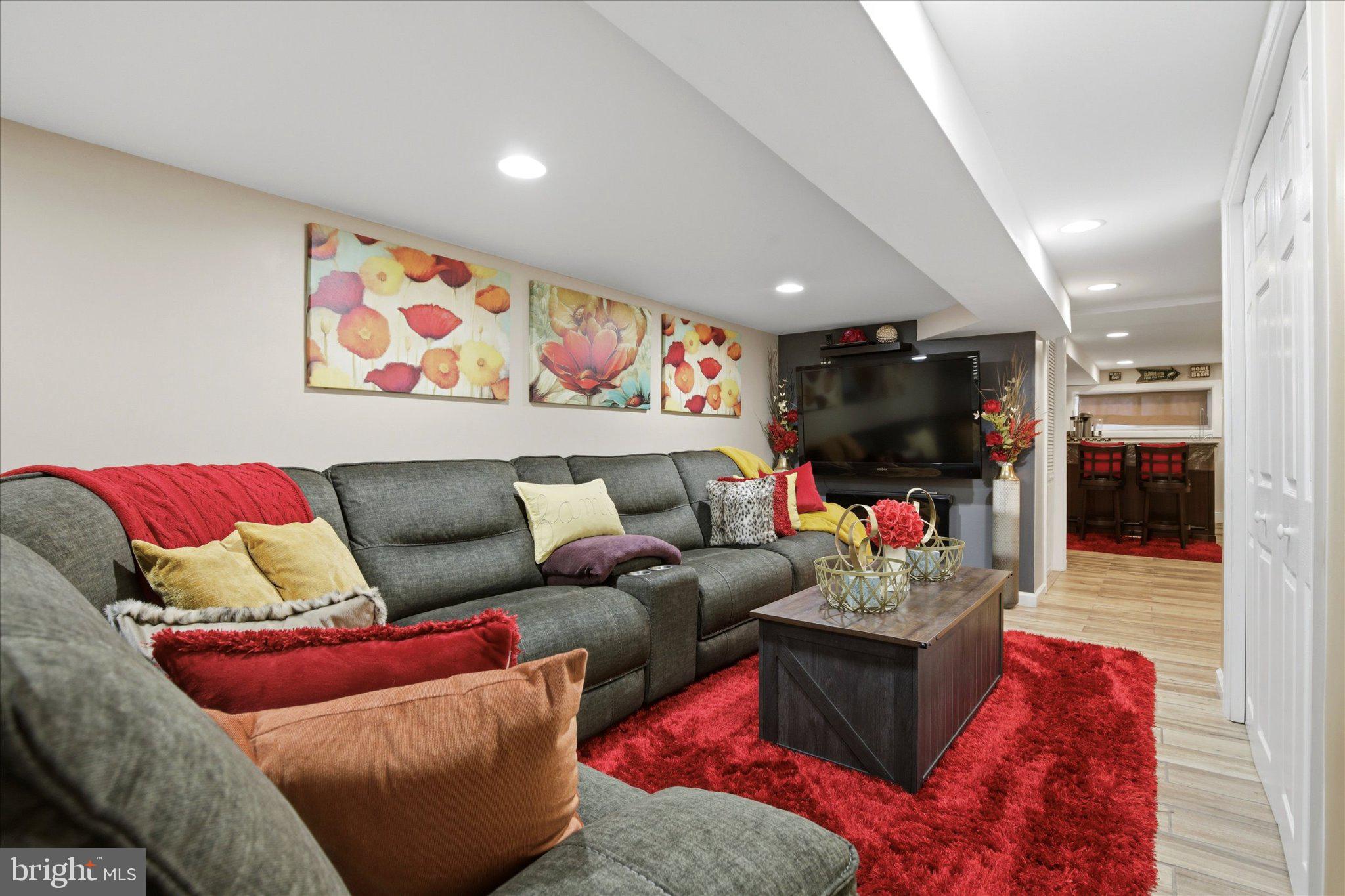 7450 Beverly Road Philadelphia, PA 19138 - Photo 21 of 29