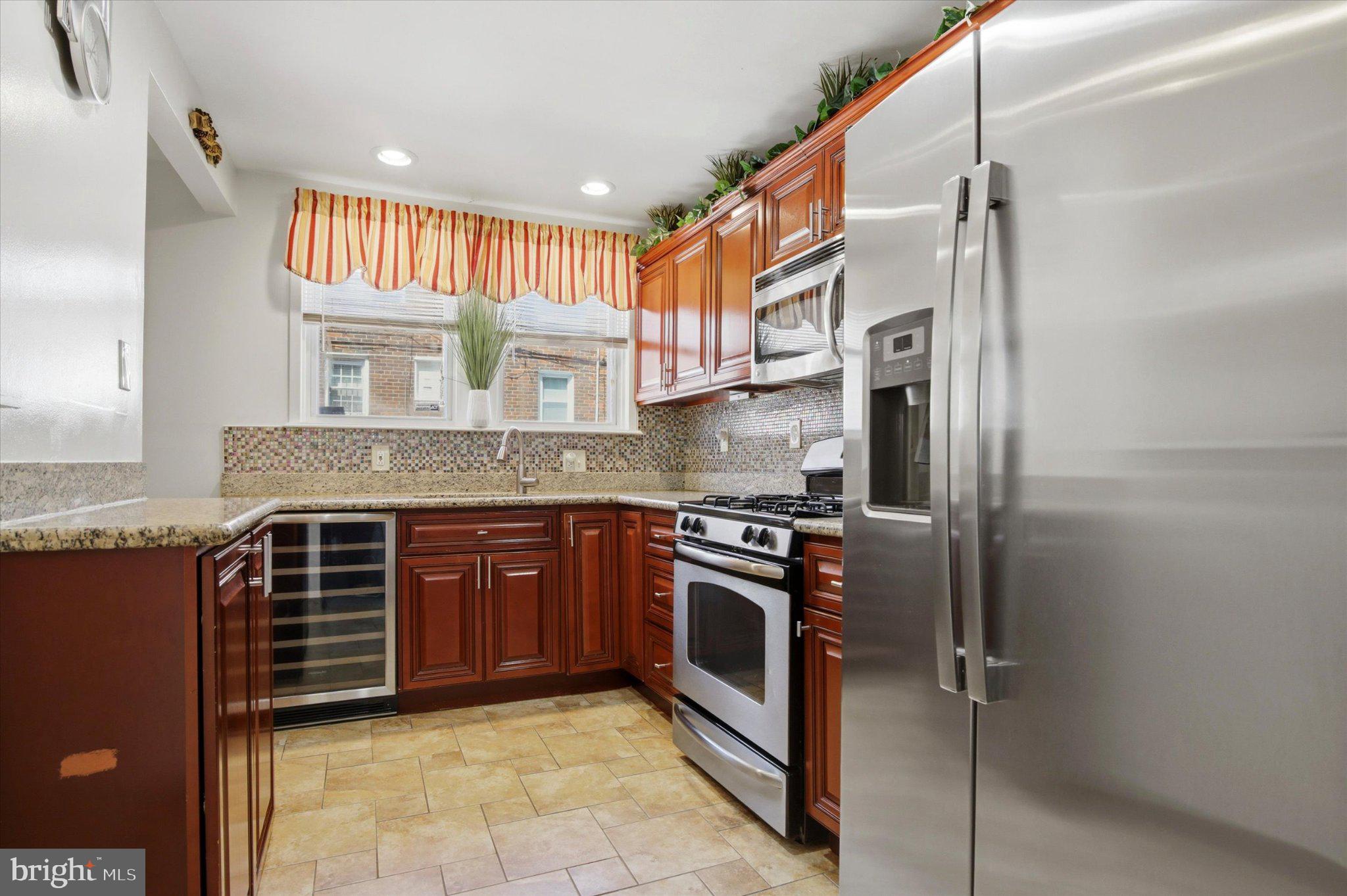 7450 Beverly Road Philadelphia, PA 19138 - Photo 10 of 29