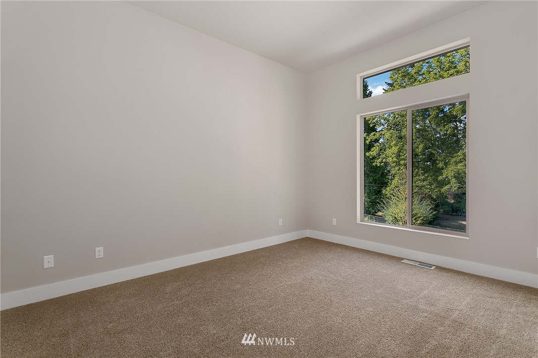 5127 Northeast 11th Place Renton, WA 98059 - Photo 16 of 23