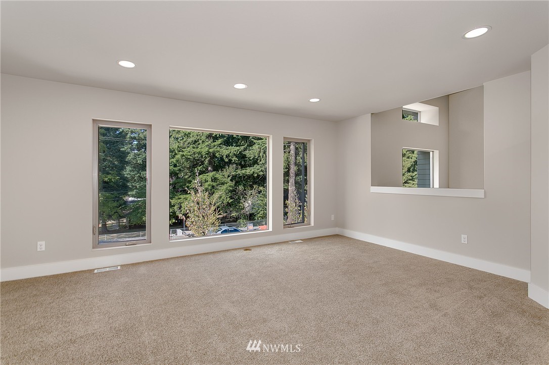 5127 Northeast 11th Place Renton, WA 98059 - Photo 17 of 23