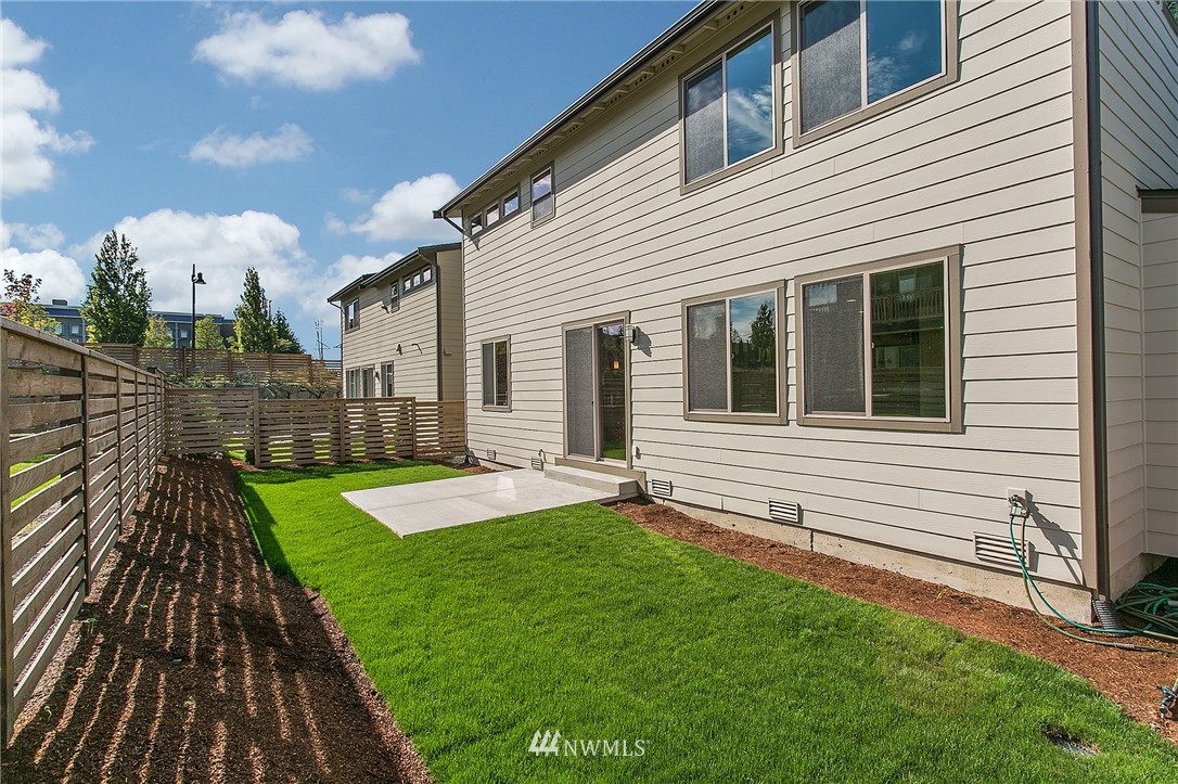 5127 Northeast 11th Place Renton, WA 98059 - Photo 22 of 23