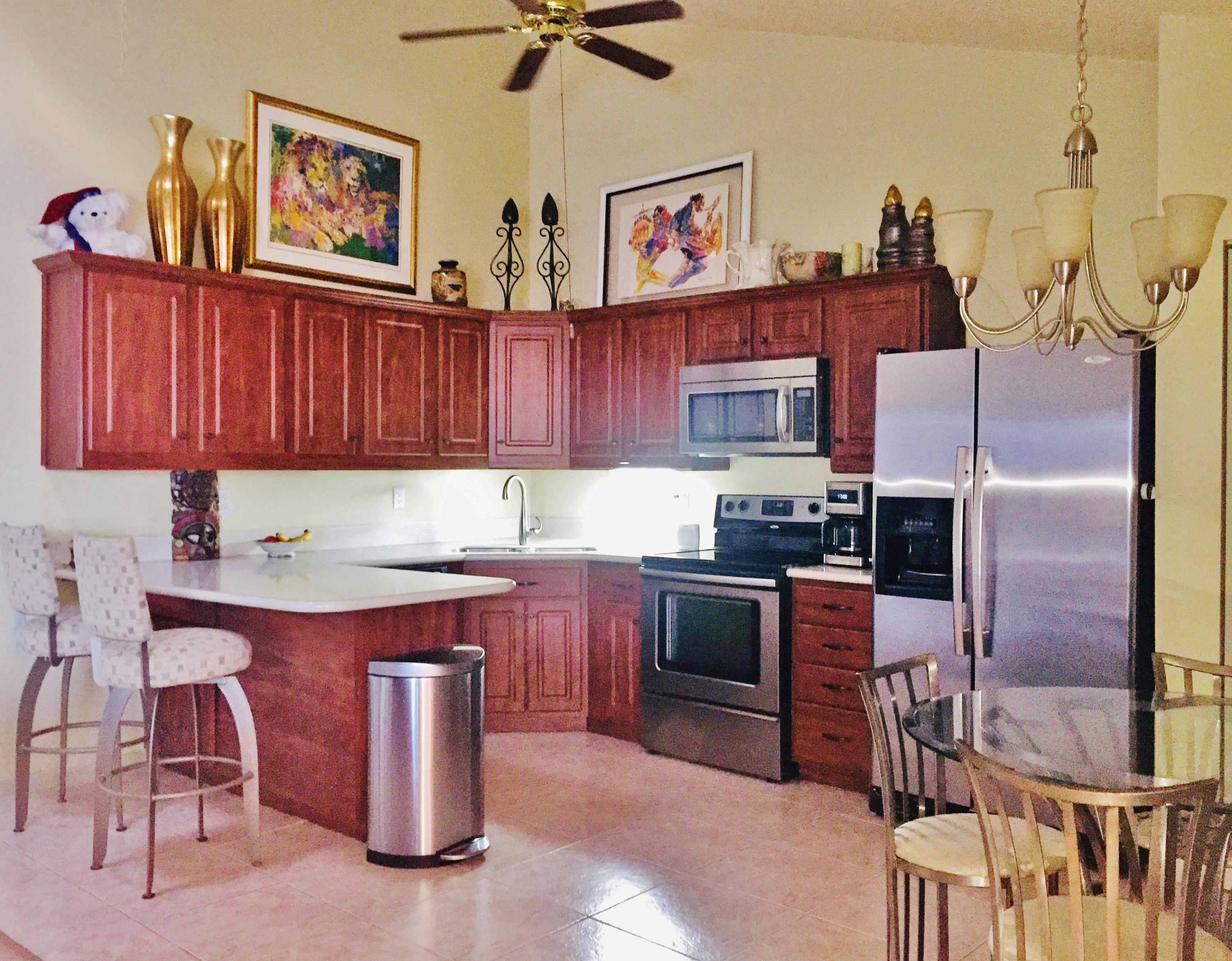 9748 Boca Gardens Parkway, Unit B Boca Raton, FL 33496 - Photo 11 of 27 Eat-in Kitchen
