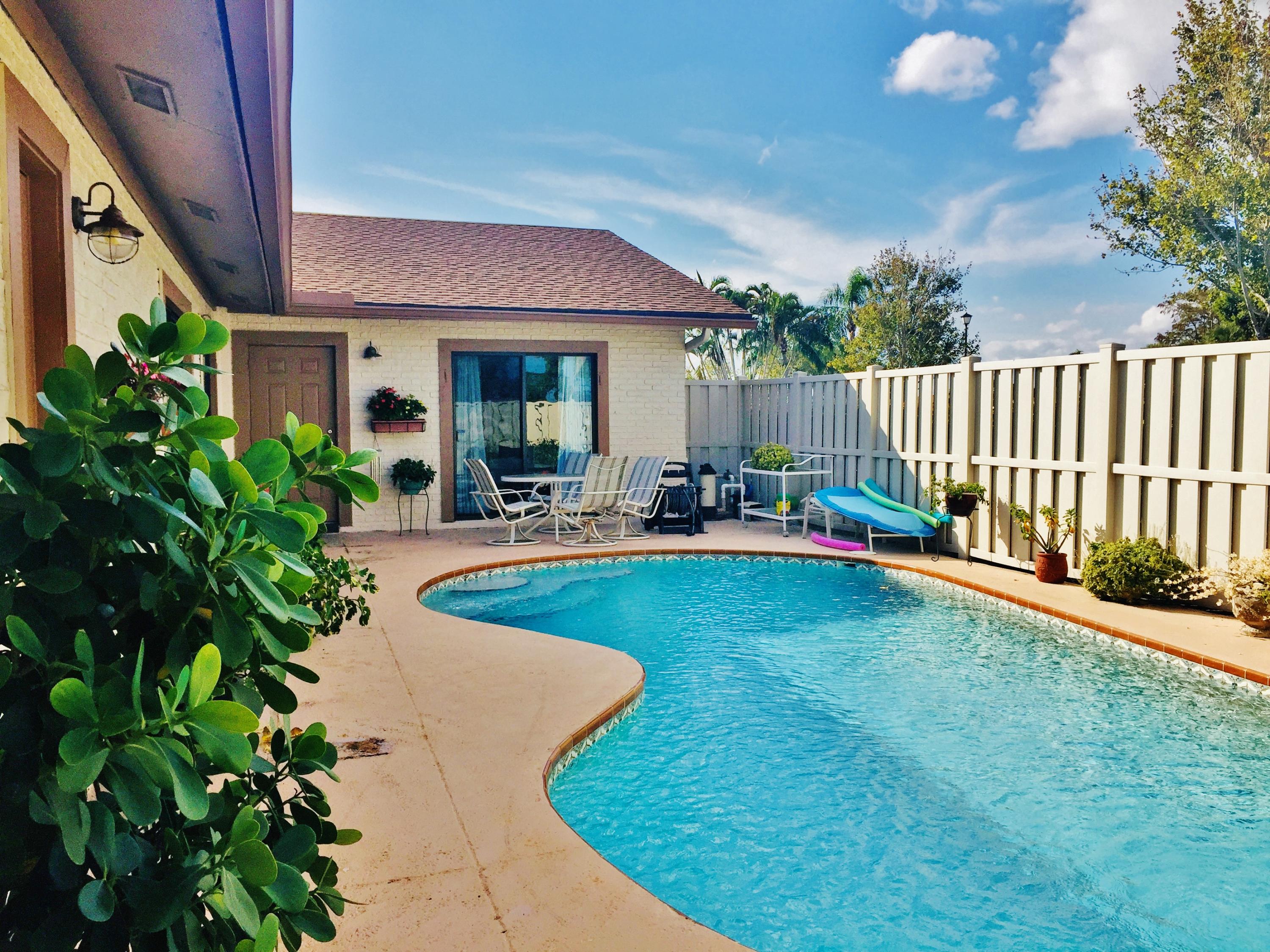 9748 Boca Gardens Parkway, Unit B Boca Raton, FL 33496 - Photo 20 of 27 Pool