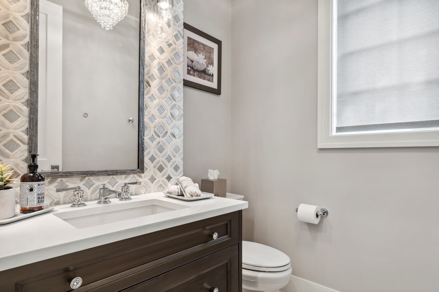 1233 Ridgewood Drive Northbrook, IL 60062 - Photo 15 of 42