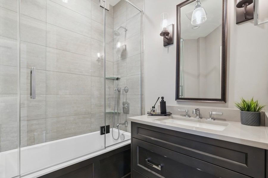 1233 Ridgewood Drive Northbrook, IL 60062 - Photo 24 of 42