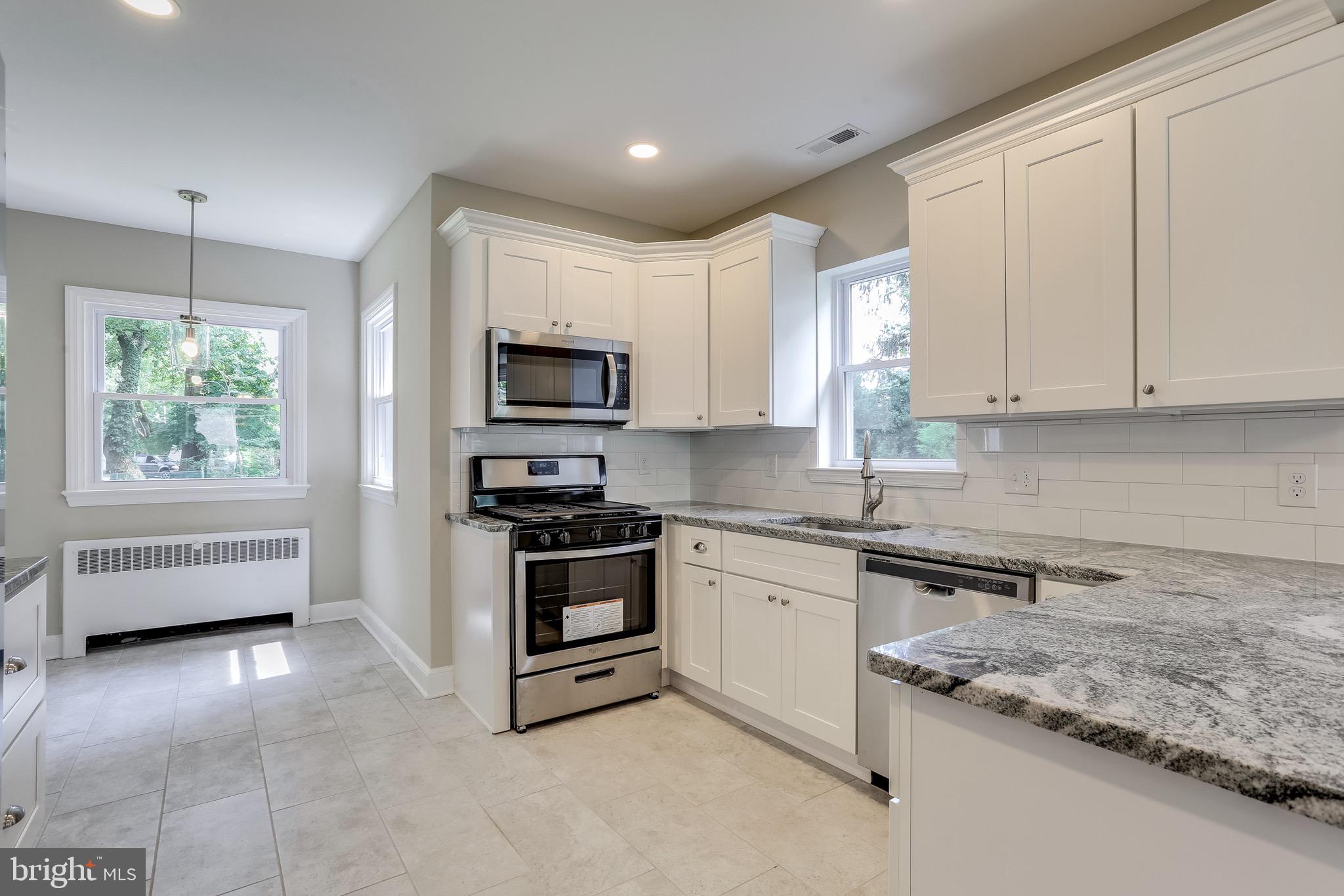 3505 St James Road Baltimore, MD 21244 - Photo 11 of 32 Gourmet kitchen w/stainless steel appliances
