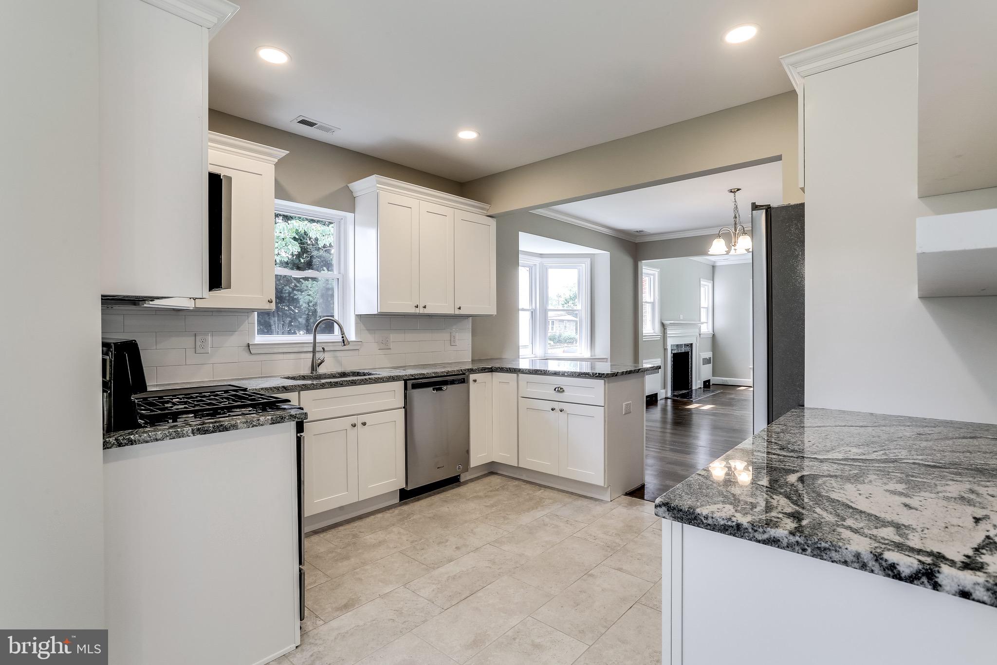 3505 St James Road Baltimore, MD 21244 - Photo 13 of 32 Recessed lighting