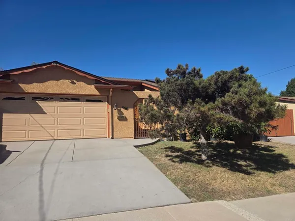 $724,900 | 450 Broadview Street, Spring Valley, CA 91977