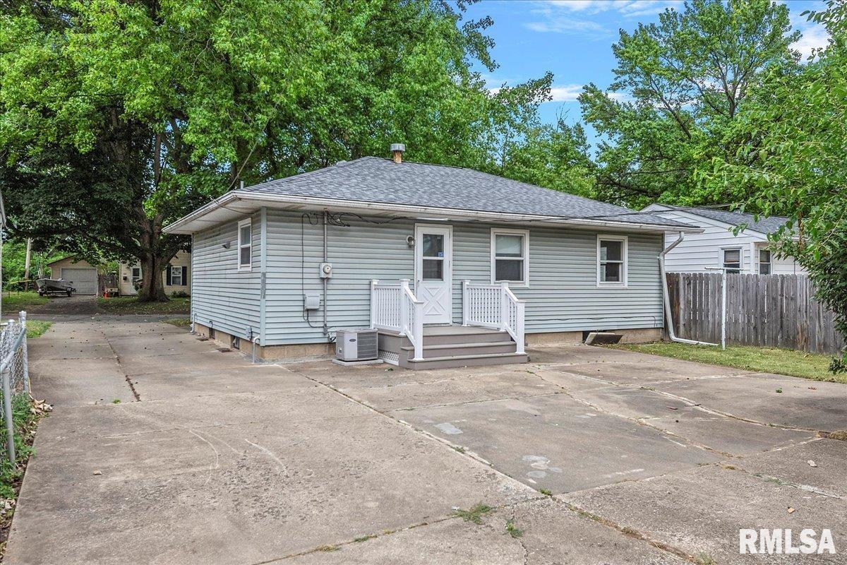 3600 Lancaster Road Springfield, IL 62703 - Photo 30 of 32