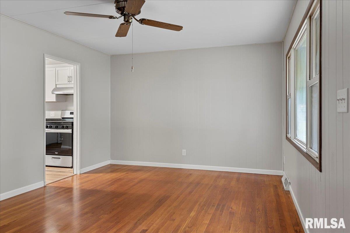3600 Lancaster Road Springfield, IL 62703 - Photo 4 of 32